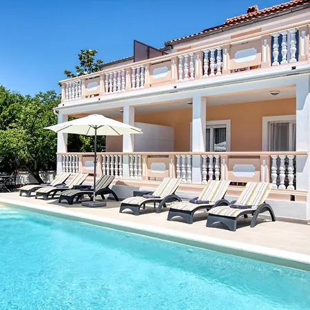 Family Friendly With A Swimming Pool Biograd Na Moru, Biograd - 19356 Apartment Biograd Na Moru