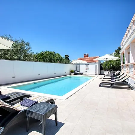Family Friendly With A Swimming Pool Biograd Na Moru, Biograd - 19356 Apartment