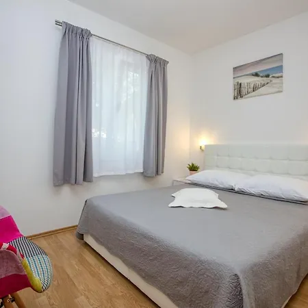 Apartment Family Friendly With A Swimming Pool Biograd Na Moru, Biograd - 19356 *