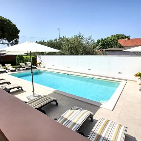 Family Friendly With A Swimming Pool Biograd Na Moru, Biograd - 19356 Biograd Na Moru